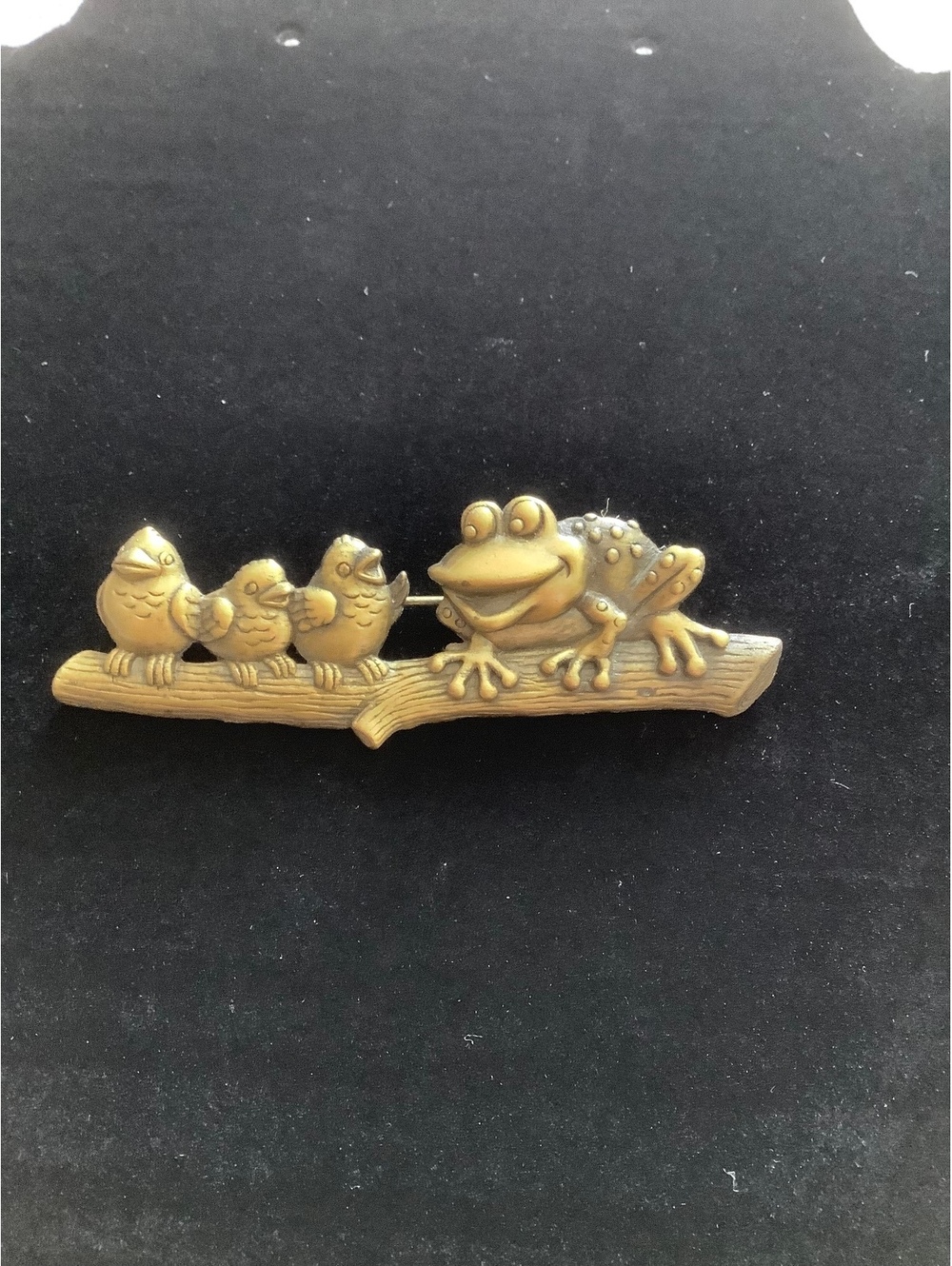 Vintage JJ Jonette Frog & Birds on Branch Brooch Gold Tone Figural Pin 3.25”